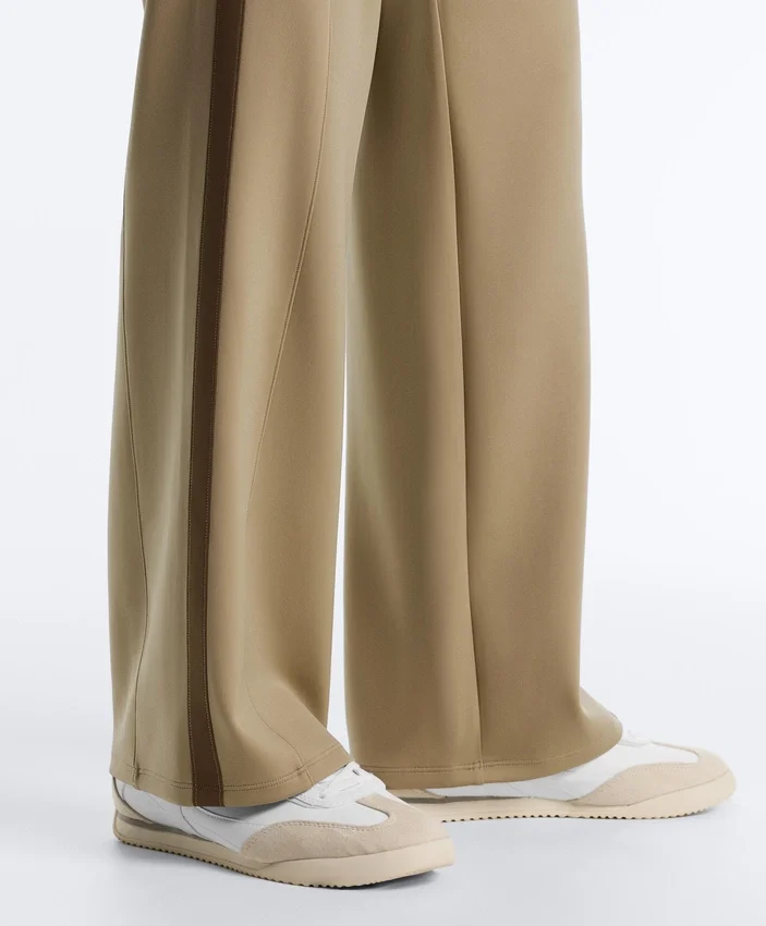 Pantaloni cu croi drept, cu talie înaltă, cu efect de neopren și bordură Pantaloni cu croi drept, cu talie înaltă, cu efect de neopren și bordură