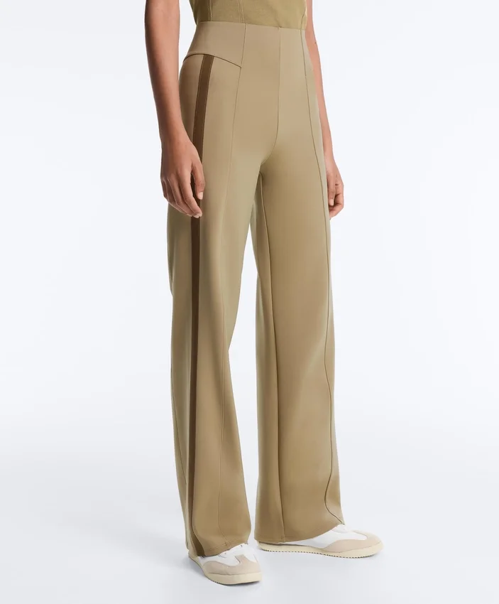 Pantaloni cu croi drept, cu talie înaltă, cu efect de neopren și bordură Pantaloni cu croi drept, cu talie înaltă, cu efect de neopren și bordură