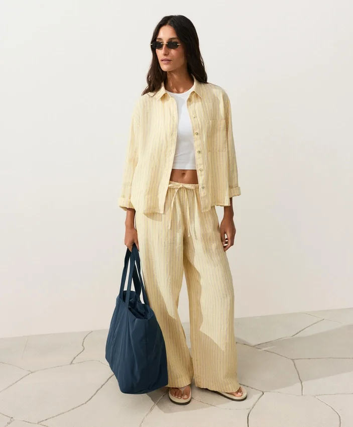 Pantaloni cu croi drept din in 100% cu imprimeu în dungi Pantaloni cu croi drept din in 100% cu imprimeu în dungi