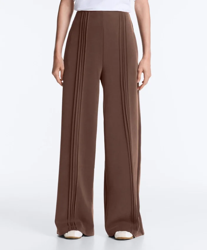 Pantaloni cu croi drept, din modal Soft Touch la atingere și cu bordură Pantaloni cu croi drept, din modal Soft Touch la atingere și cu bordură