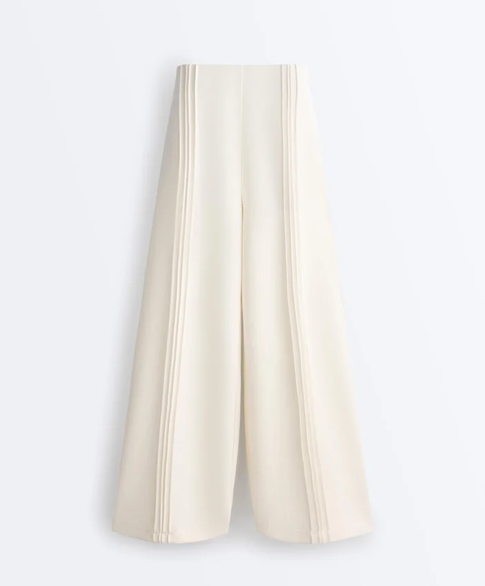 Pantaloni cu croi drept, din modal Soft Touch la atingere și cu bordură Pantaloni cu croi drept, din modal Soft Touch la atingere și cu bordură