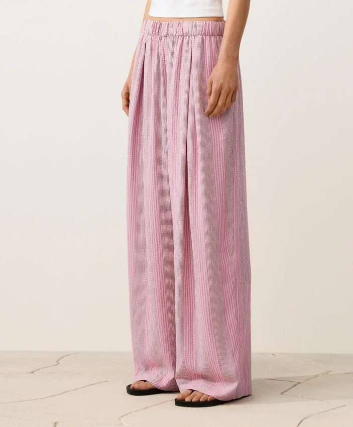 Pantaloni cu croi drept și dungi Pantaloni cu croi drept și dungi