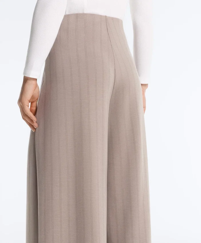 Pantaloni cu croi larg, cu dungi, din modal Soft Touch la atingere Pantaloni cu croi larg, cu dungi, din modal Soft Touch la atingere