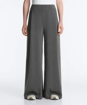 Pantaloni cu croi larg, cu dungi fine, din modal moale Soft Touch la atingere