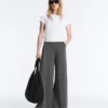 Pantaloni cu croi larg, cu dungi fine, din modal moale Soft Touch la atingere Pantaloni cu croi larg, cu dungi fine, din modal moale Soft Touch la atingere
