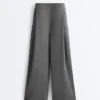 Pantaloni cu croi larg, cu dungi fine, din modal moale Soft Touch la atingere Pantaloni cu croi larg, cu dungi fine, din modal moale Soft Touch la atingere
