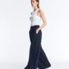 Pantaloni cu croi larg, cu textură Soft Touch, cu pliuri laterale și din modal Pantaloni cu croi larg, cu textură Soft Touch, cu pliuri laterale și din modal