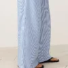 Pantaloni cu croi larg din amestec de bumbac, cu dungi Pantaloni cu croi larg din amestec de bumbac, cu dungi