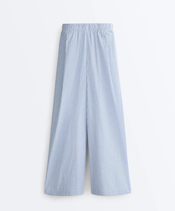 Pantaloni cu croi larg din amestec de bumbac, cu dungi Pantaloni cu croi larg din amestec de bumbac, cu dungi