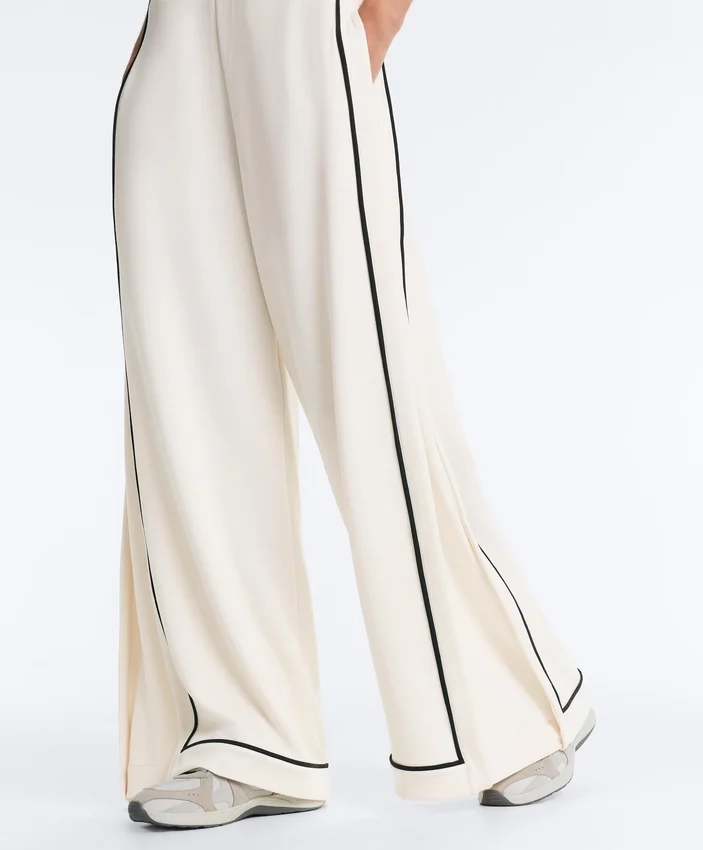 Pantaloni cu croi larg din modal moale Soft Touch, cu bordură contrastantă Pantaloni cu croi larg din modal moale Soft Touch, cu bordură contrastantă