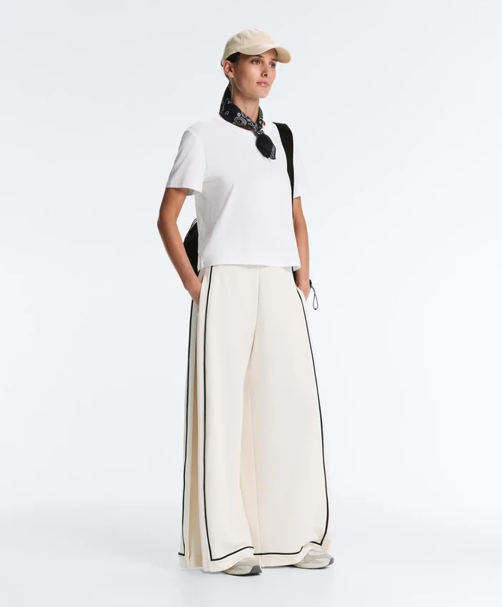 Pantaloni cu croi larg din modal moale Soft Touch, cu bordură contrastantă Pantaloni cu croi larg din modal moale Soft Touch, cu bordură contrastantă