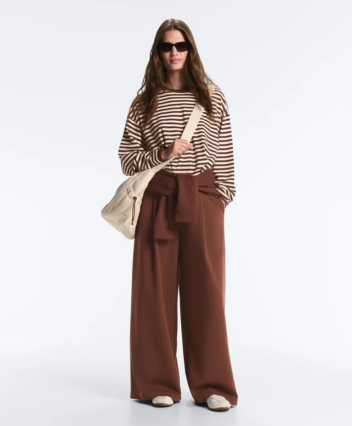 Pantaloni cu croi larg și talie înaltă din bumbac piqué Pantaloni cu croi larg și talie înaltă din bumbac piqué