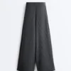 Pantaloni cu dungi asimetrice din modal Pantaloni cu dungi asimetrice din modal
