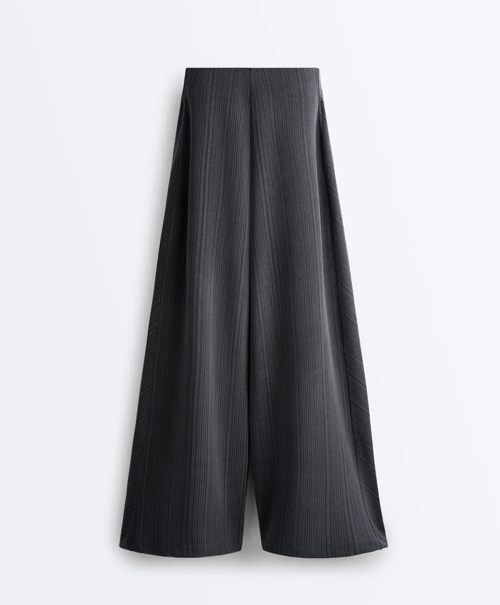 Pantaloni cu dungi asimetrice din modal Pantaloni cu dungi asimetrice din modal