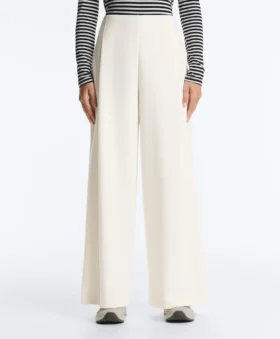 Pantaloni cu talie înaltă, croi larg, din țesătură de sargă, cu pliuri Pantaloni cu talie înaltă, croi larg, din țesătură de sargă, cu pliuri