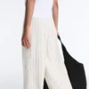 Pantaloni cu talie înaltă, croi larg și dungi fine, cu textură Soft Touch Pantaloni cu talie înaltă, croi larg și dungi fine, cu textură Soft Touch