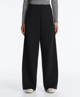Pantaloni cu talie înaltă și croi larg, cu efect de neopren