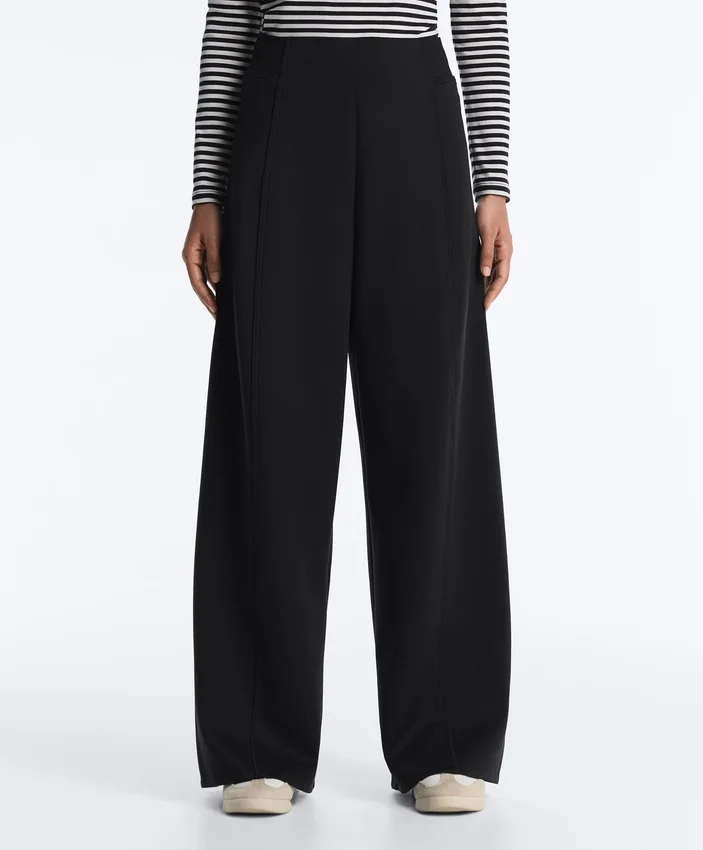 Pantaloni cu talie înaltă și croi larg, cu efect de neopren Pantaloni cu talie înaltă și croi larg, cu efect de neopren