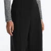 Pantaloni cu talie înaltă și croi larg, cu efect de neopren Pantaloni cu talie înaltă și croi larg, cu efect de neopren