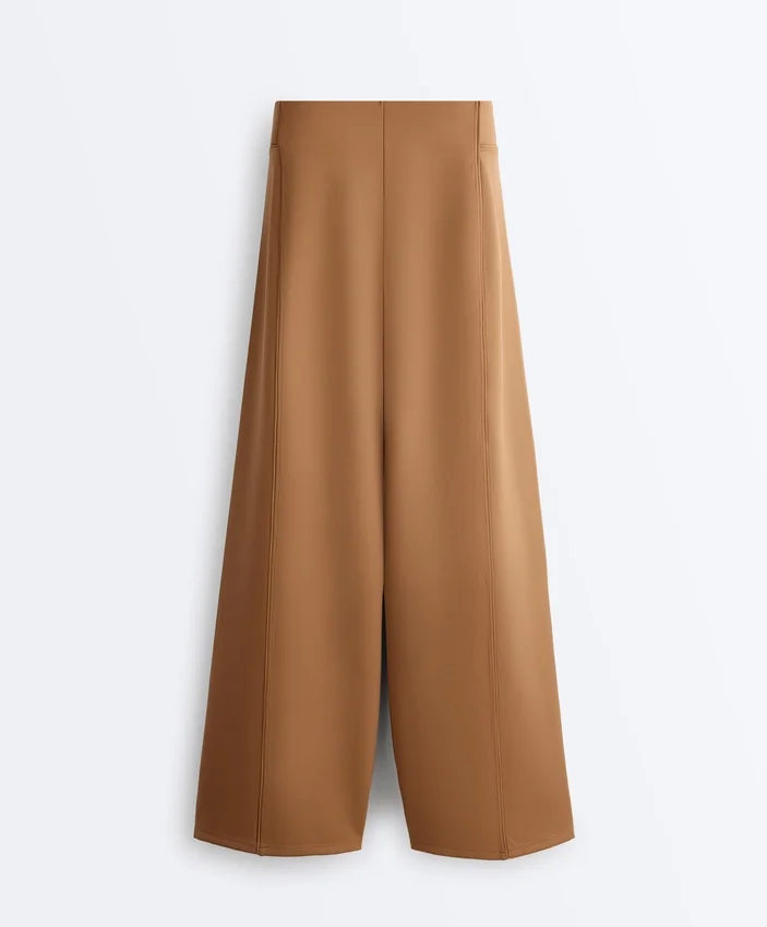 Pantaloni cu talie înaltă și croi larg, cu efect de neopren Pantaloni cu talie înaltă și croi larg, cu efect de neopren