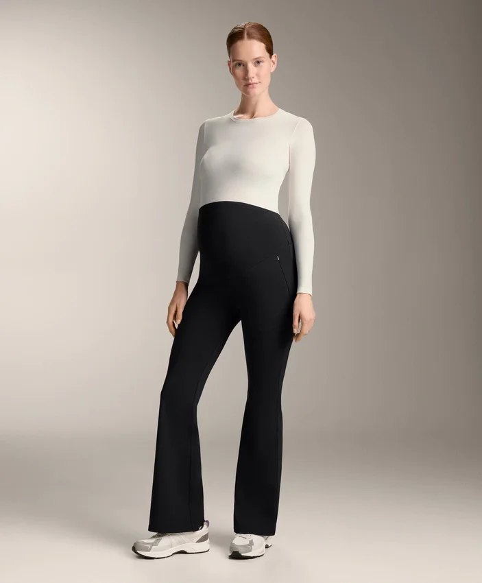 Pantaloni de maternitate Warm Flare Pantaloni de maternitate Warm Flare