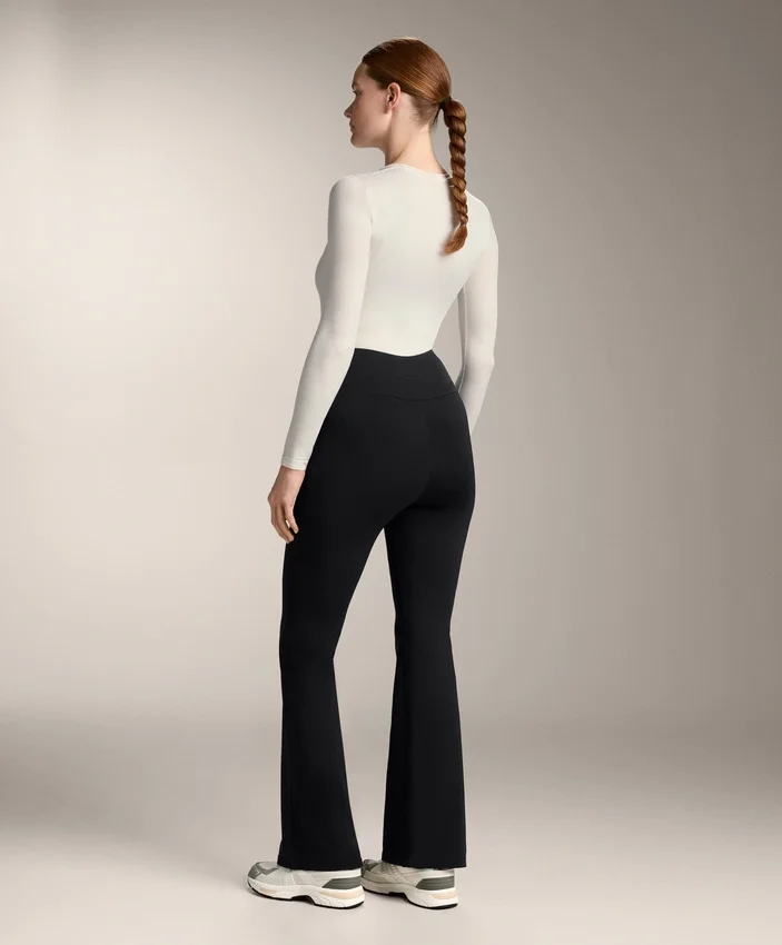 Pantaloni de maternitate Warm Flare Pantaloni de maternitate Warm Flare