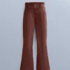 Pantaloni de schi elastici, cu talie înaltă și croi evazat, rezistenți la apă Pantaloni de schi elastici, cu talie înaltă și croi evazat, rezistenți la apă