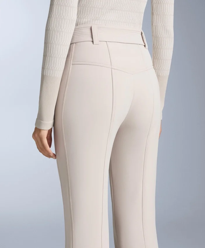 Pantaloni de schi elastici, cu talie înaltă și croi evazat, rezistenți la apă Pantaloni de schi elastici, cu talie înaltă și croi evazat, rezistenți la apă