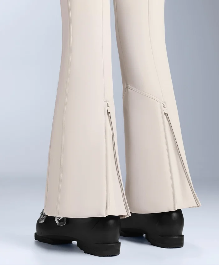 Pantaloni de schi elastici, cu talie înaltă și croi evazat, rezistenți la apă Pantaloni de schi elastici, cu talie înaltă și croi evazat, rezistenți la apă