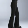 Pantaloni de schi elastici, cu talie înaltă și croi evazat, rezistenți la apă Pantaloni de schi elastici, cu talie înaltă și croi evazat, rezistenți la apă