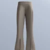 Pantaloni de schi evazați, elastici și rezistenți la apă Pantaloni de schi evazați, elastici și rezistenți la apă