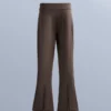 Pantaloni de schi evazați, elastici și rezistenți la apă