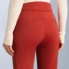 Pantaloni de schi evazați, elastici și rezistenți la apă Pantaloni de schi evazați, elastici și rezistenți la apă
