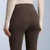 Pantaloni de schi evazați, elastici și rezistenți la apă