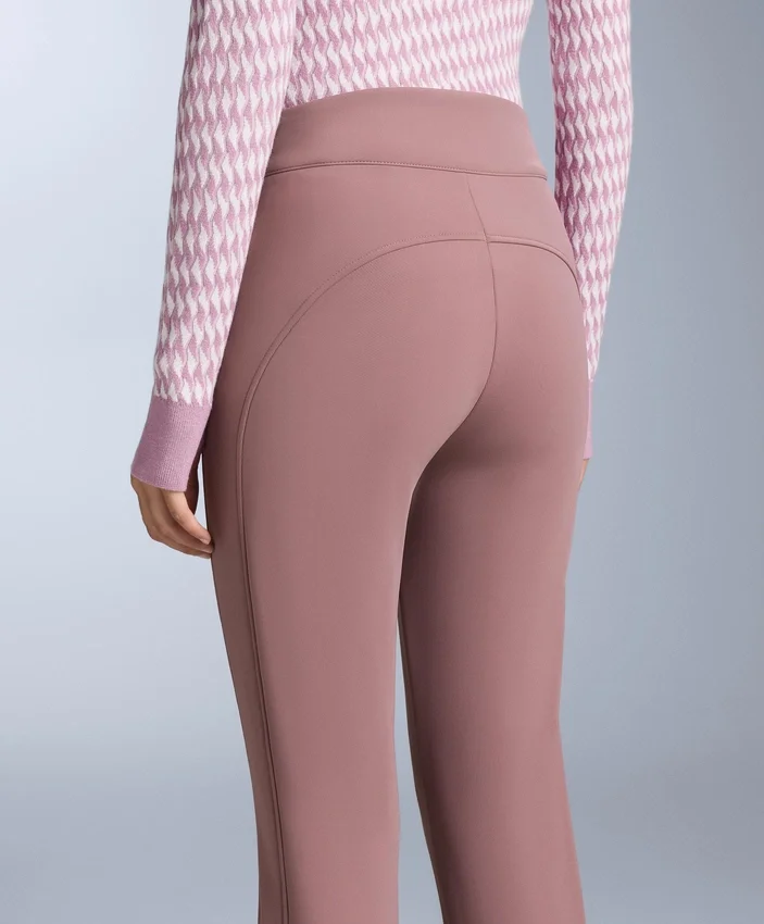 Pantaloni de schi evazați, elastici și rezistenți la apă Pantaloni de schi evazați, elastici și rezistenți la apă