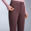 Pantaloni de schi evazați, elastici și rezistenți la apă Pantaloni de schi evazați, elastici și rezistenți la apă