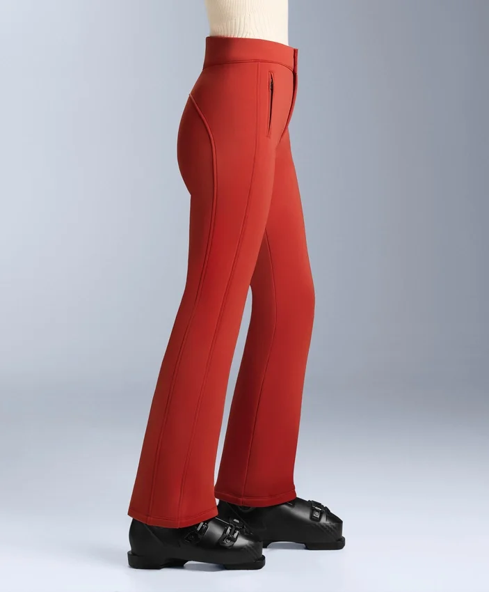 Pantaloni de schi evazați, elastici și rezistenți la apă Pantaloni de schi evazați, elastici și rezistenți la apă