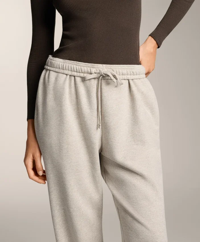 Pantaloni de trening din bumbac cu croială lejeră Pantaloni de trening din bumbac cu croială lejeră