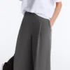 Pantaloni din bumbac piqué cu talie înaltă și croi larg Pantaloni din bumbac piqué cu talie înaltă și croi larg