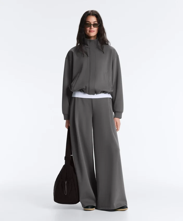 Pantaloni din bumbac piqué cu talie înaltă și croi larg Pantaloni din bumbac piqué cu talie înaltă și croi larg