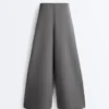 Pantaloni din bumbac piqué cu talie înaltă și croi larg Pantaloni din bumbac piqué cu talie înaltă și croi larg