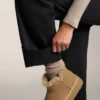 Pantaloni drepți, călduroși, cu talie înaltă Pantaloni drepți, călduroși, cu talie înaltă