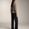 Pantaloni drepți, călduroși, cu talie înaltă Pantaloni drepți, călduroși, cu talie înaltă