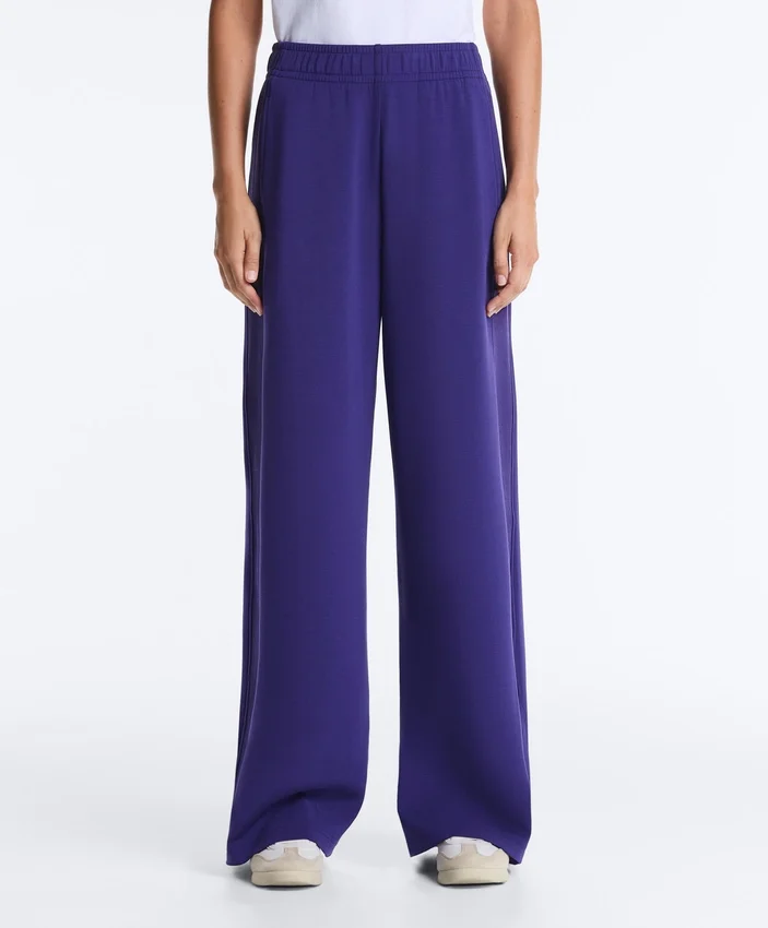 Pantaloni drepți cu croi larg, cu nervuri, din modal periat Pantaloni drepți cu croi larg, cu nervuri, din modal periat