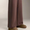 Pantaloni drepți cu croi larg, cu nervuri, din modal periat Pantaloni drepți cu croi larg, cu nervuri, din modal periat