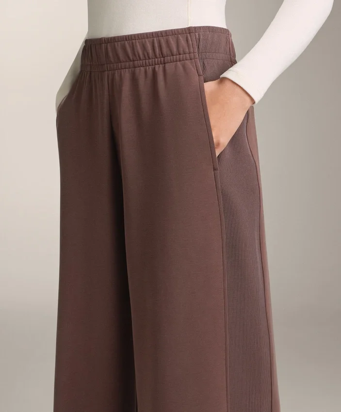 Pantaloni drepți cu croi larg, cu nervuri, din modal periat Pantaloni drepți cu croi larg, cu nervuri, din modal periat