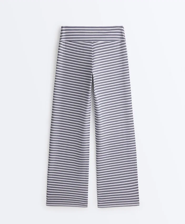 Pantaloni drepți cu talie înaltă Comfortlux cu dungi Pantaloni drepți cu talie înaltă Comfortlux cu dungi
