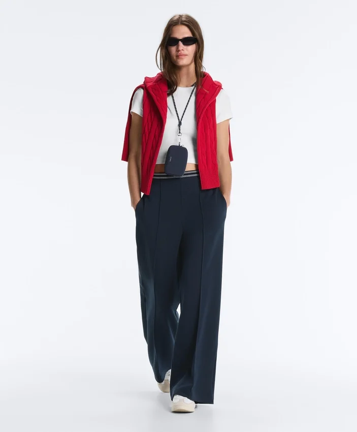 Pantaloni drepți din piqué cu bătături din bumbac și contrast Pantaloni drepți din piqué cu bătături din bumbac și contrast