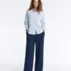 Pantaloni drepți din sargă cu bandă laterală Pantaloni drepți din sargă cu bandă laterală