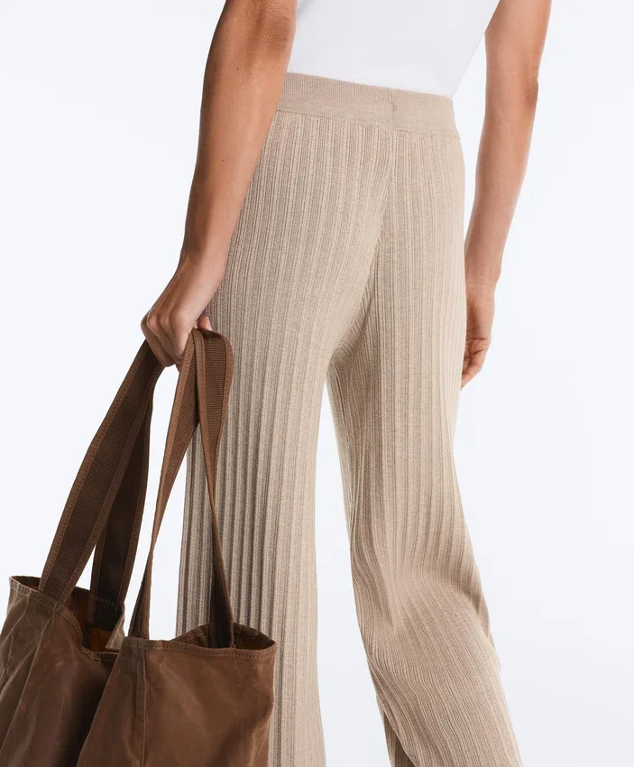 Pantaloni drepți din tricot cu nervuri Pantaloni drepți din tricot cu nervuri